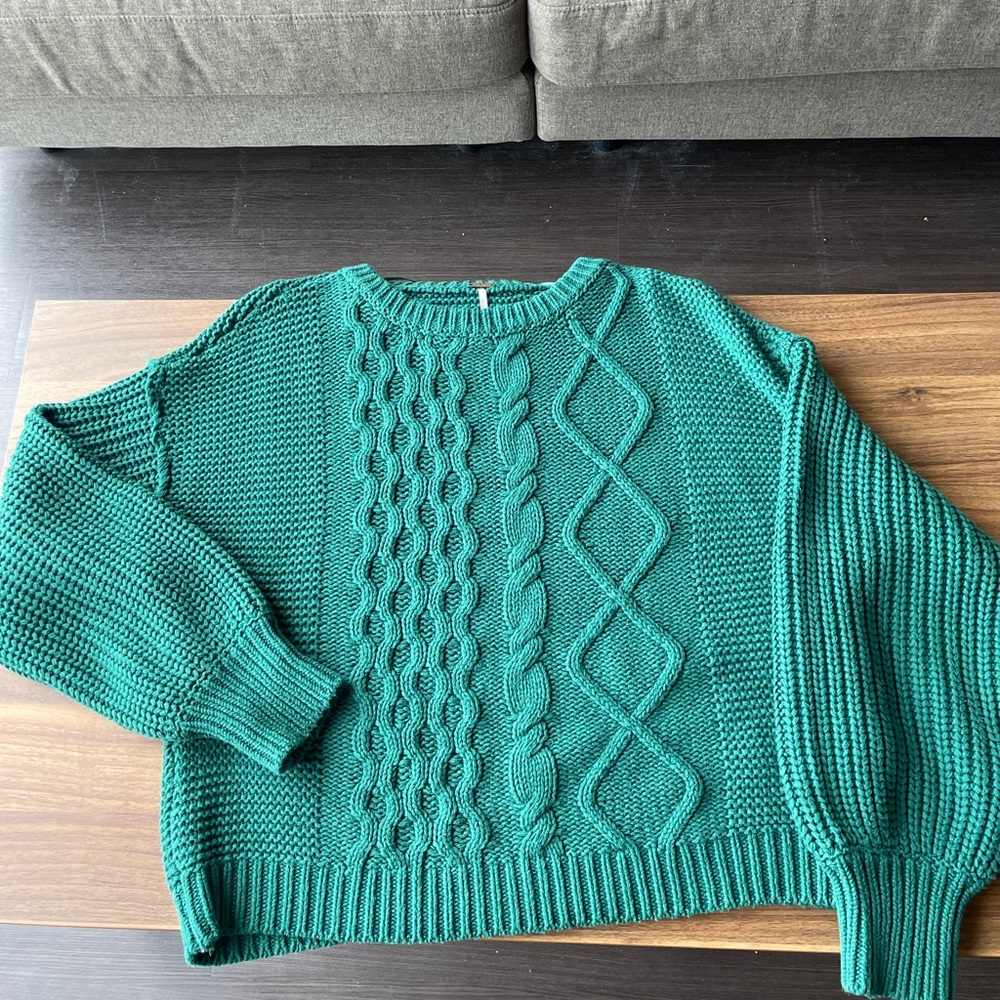 Free people forest green sweater cable knit